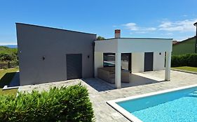 Villa Mateo 2
